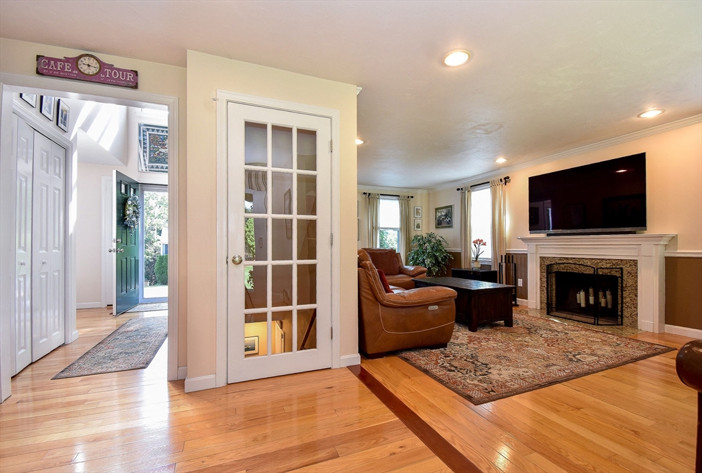 103 Laurelwood Dr