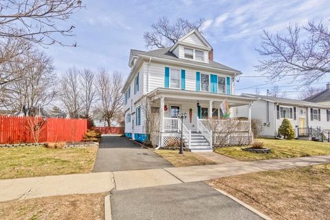 Photo of 29 Eddywood St, Springfield, MA 01118 (MLS # 73489229)