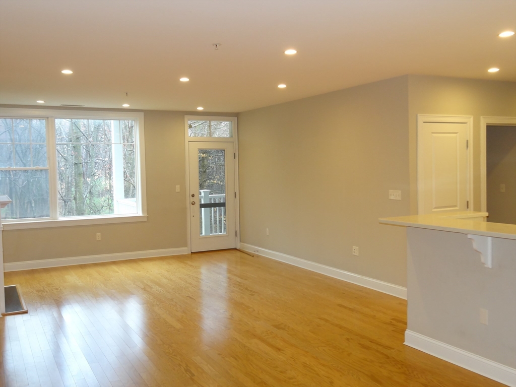 2 Inwood Drive 1010