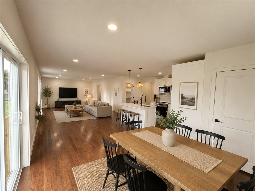 33 Polaski Ave, Chicopee, MA, 33 Polaski Ave, Chicopee, MA Photo #4