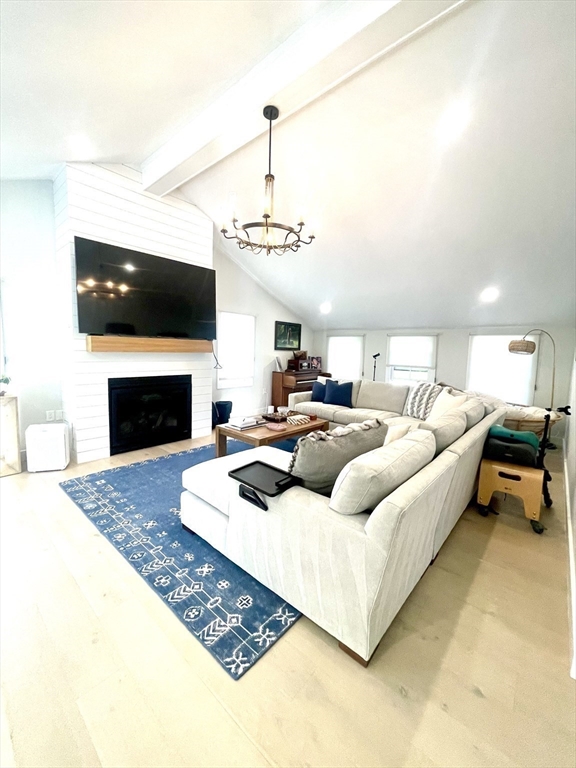 44 Sherburn Cir