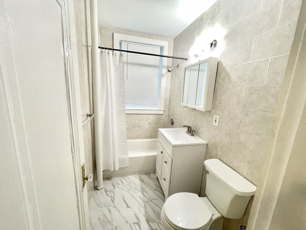 2035 Commonwealth Ave 2