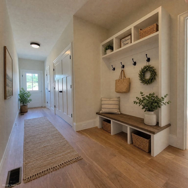 7 Kinsman Way