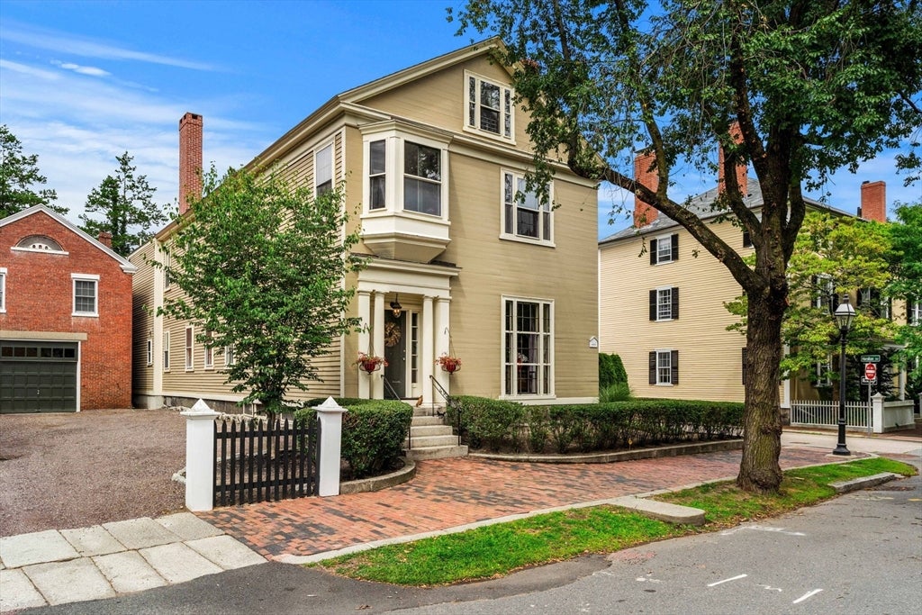 24 Chestnut St #2, Salem, MA, 24 Chestnut St #2, Salem, MA Photo #38