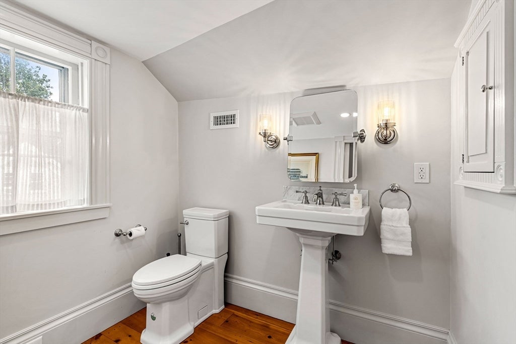 24 Chestnut St #2, Salem, MA, 24 Chestnut St #2, Salem, MA Photo #23