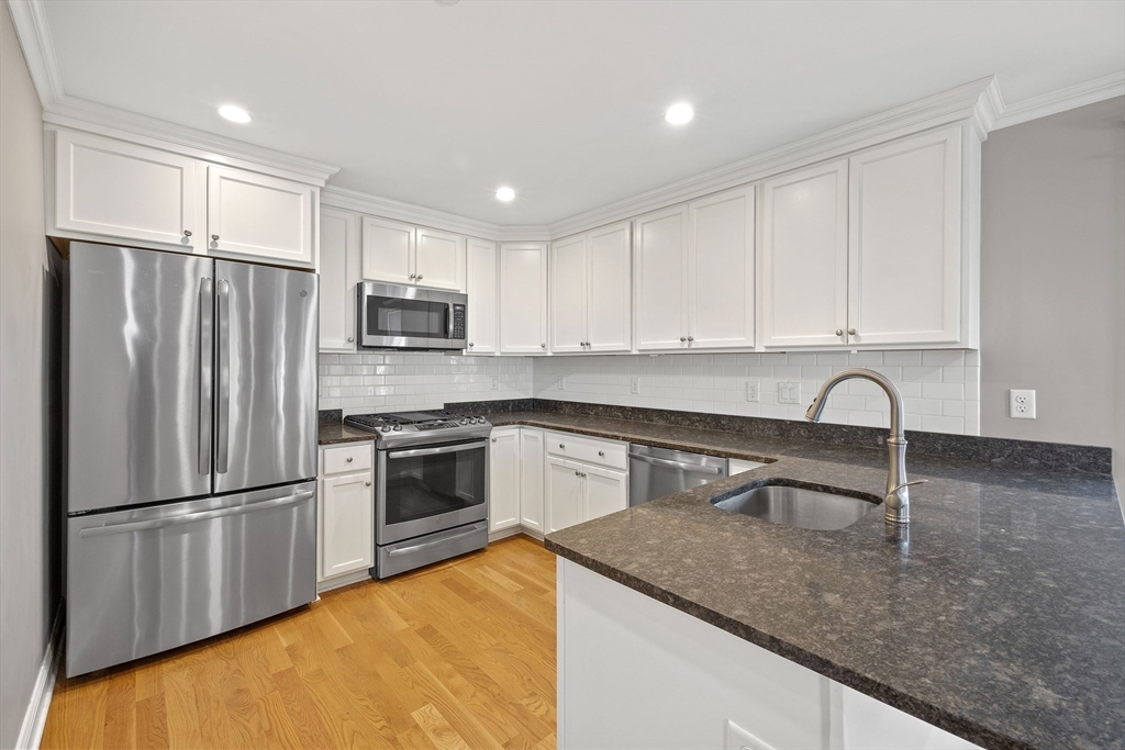 25 Howland Steet St #3, Plymouth, MA, 25 Howland Steet St #3, Plymouth, MA Photo #2