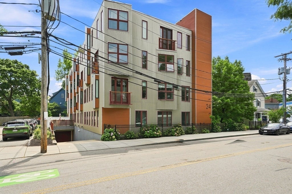 24 Bay State Rd #4, Cambridge, MA Photo #29