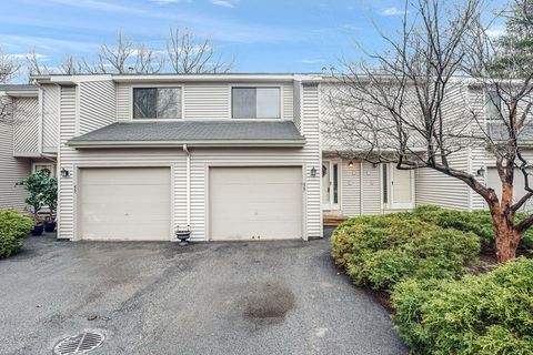 55 Samuel Dr 55 Grafton MA 01536