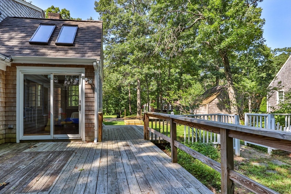2 Sharon Ln, Sandwich, MA Photo #15