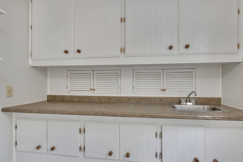 2 Sharon Ln, Sandwich, MA Photo #12