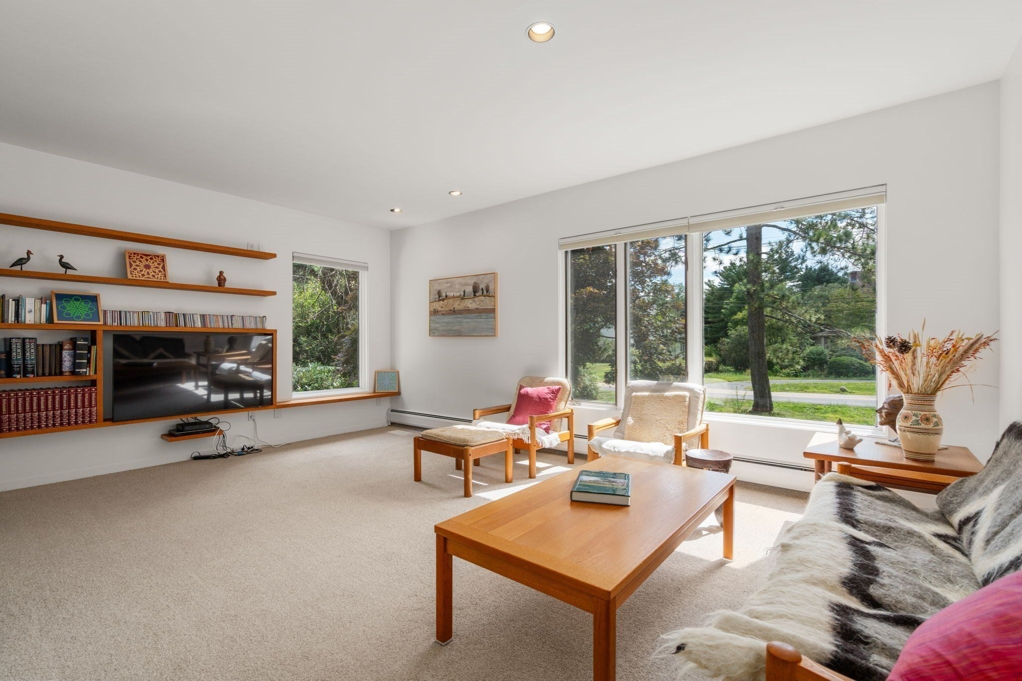287 Glen Rd, Weston, MA, 287 Glen Rd, Weston, MA Photo #5