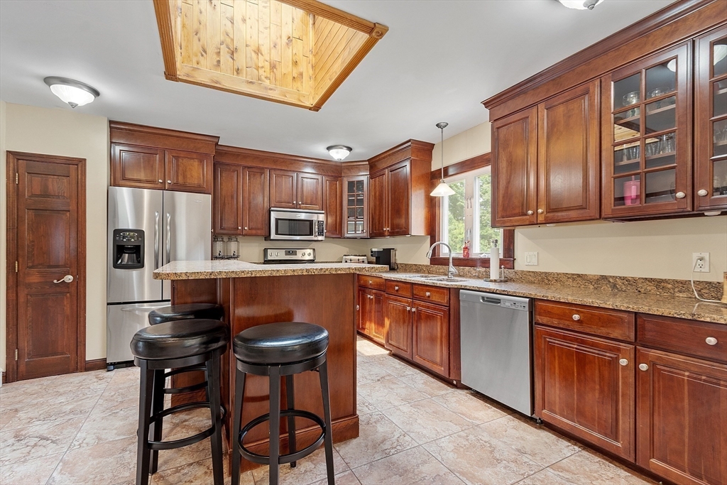 6 Clover Hill Drive