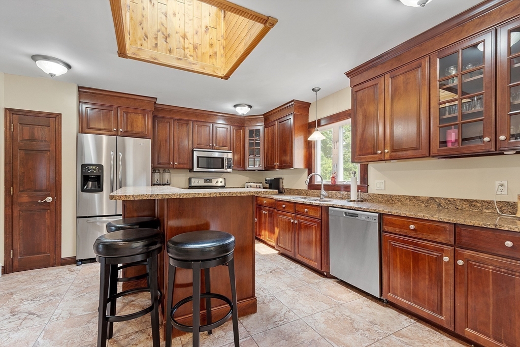 6 Clover Hill Drive