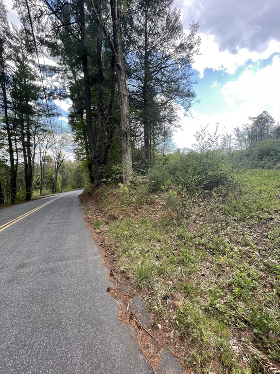 1282 Burt Hill Rd