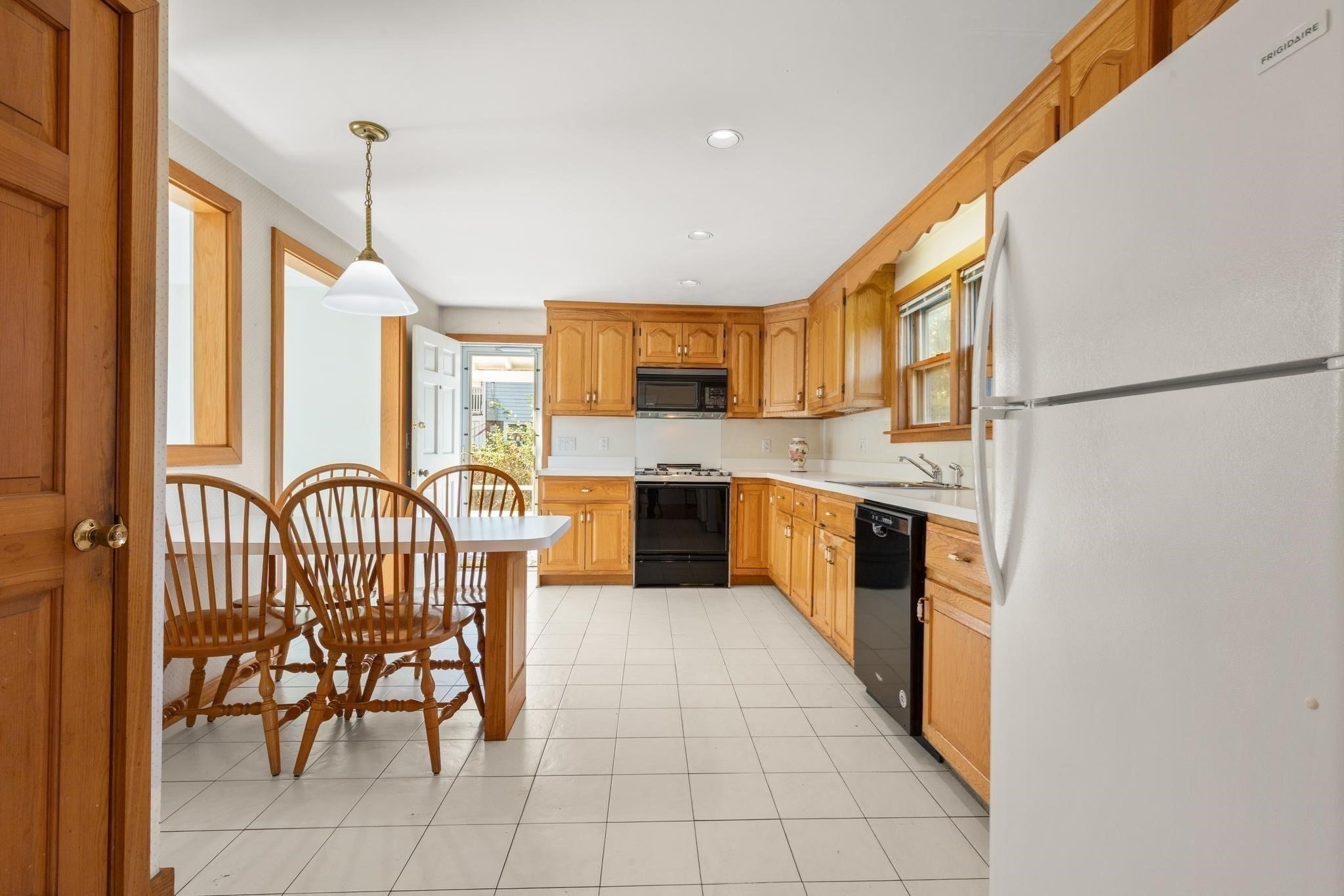 16 Suffolk Street, Medford, MA, 16 Suffolk Street, Medford, MA Photo #13