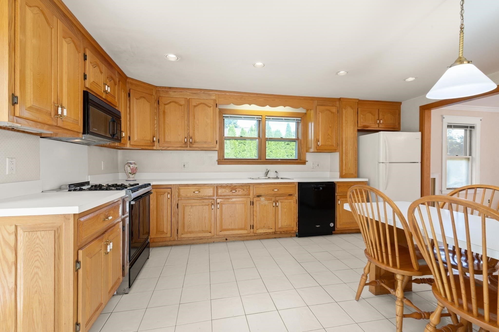 16 Suffolk Street, Medford, MA, 16 Suffolk Street, Medford, MA Photo #16