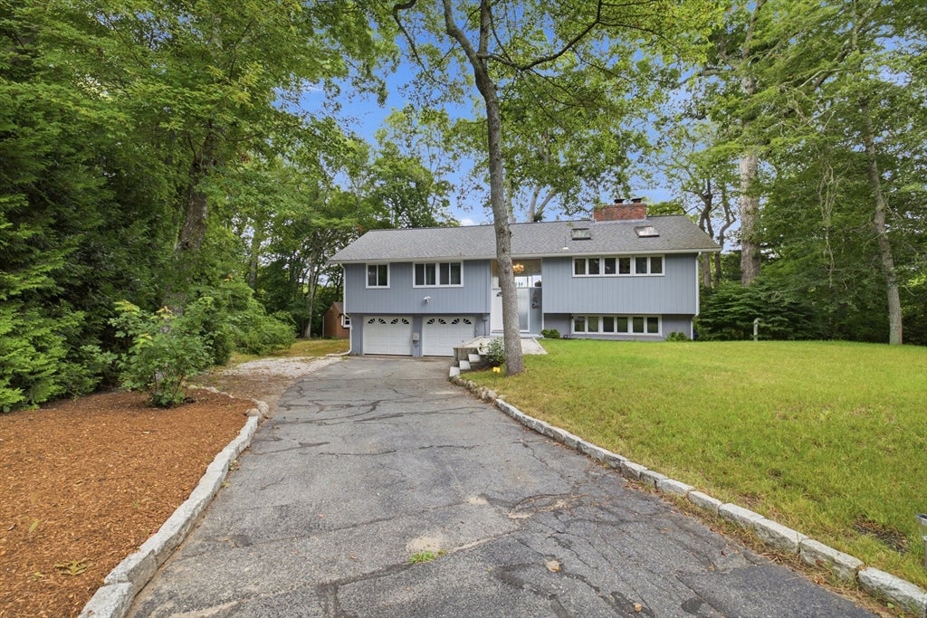 79 Pond Cir, Mashpee, MA, 79 Pond Cir, Mashpee, MA Photo #2