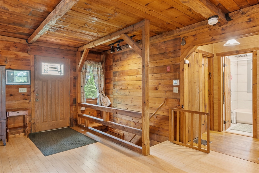 6 Mason Ln