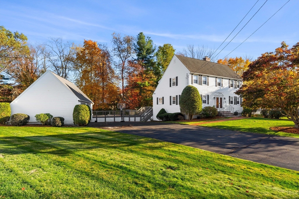 55 Ledge Rd