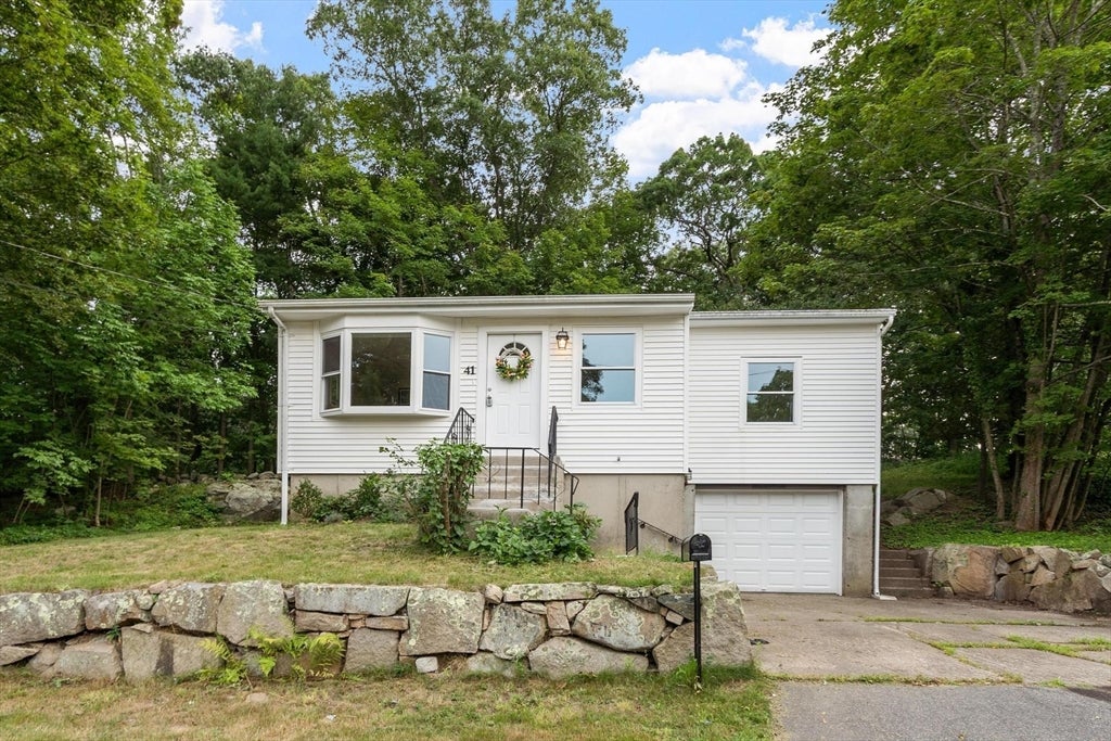 Photo of 41 Maple St, Randolph, MA