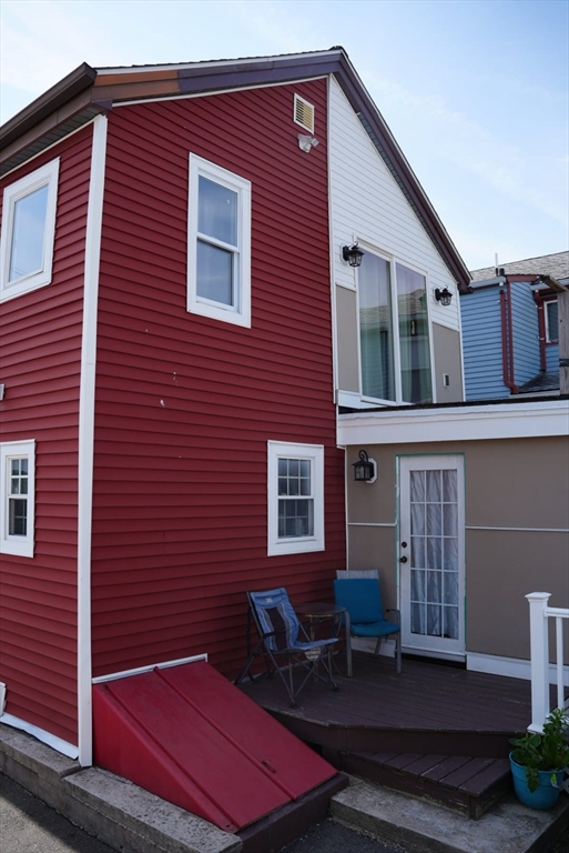 78 Elmwood St