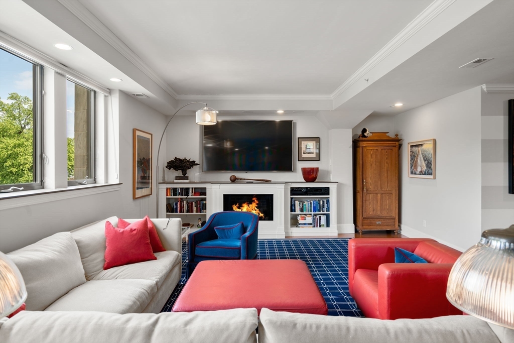 134 Mount Auburn St 7
