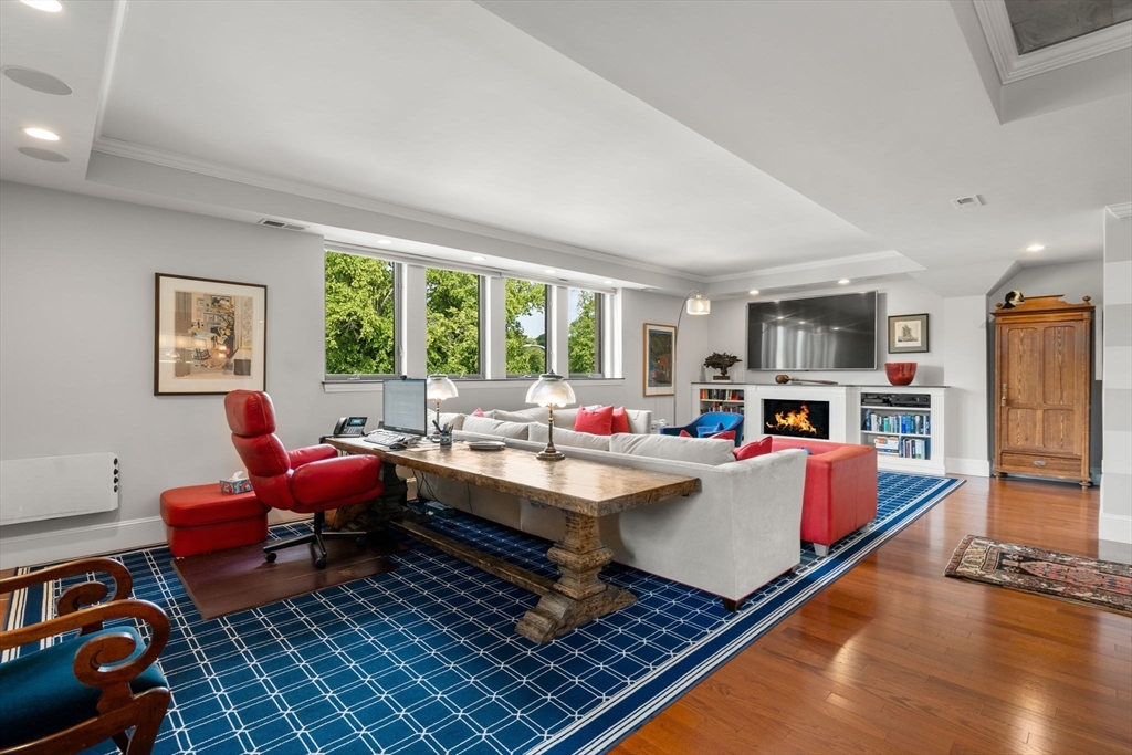 134 Mount Auburn St 7