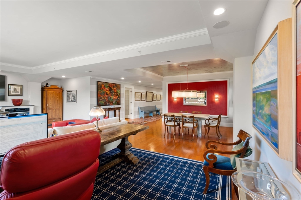 134 Mount Auburn St 7