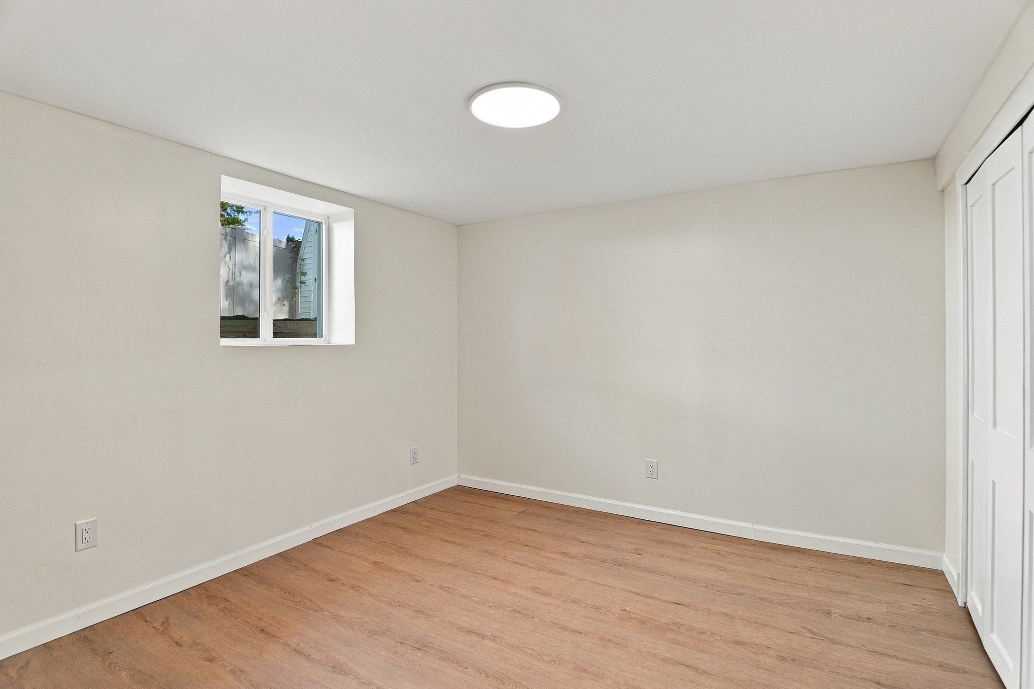 19 1/2 Lillian St, Woburn, MA, 19 1/2 Lillian St, Woburn, MA Photo #23