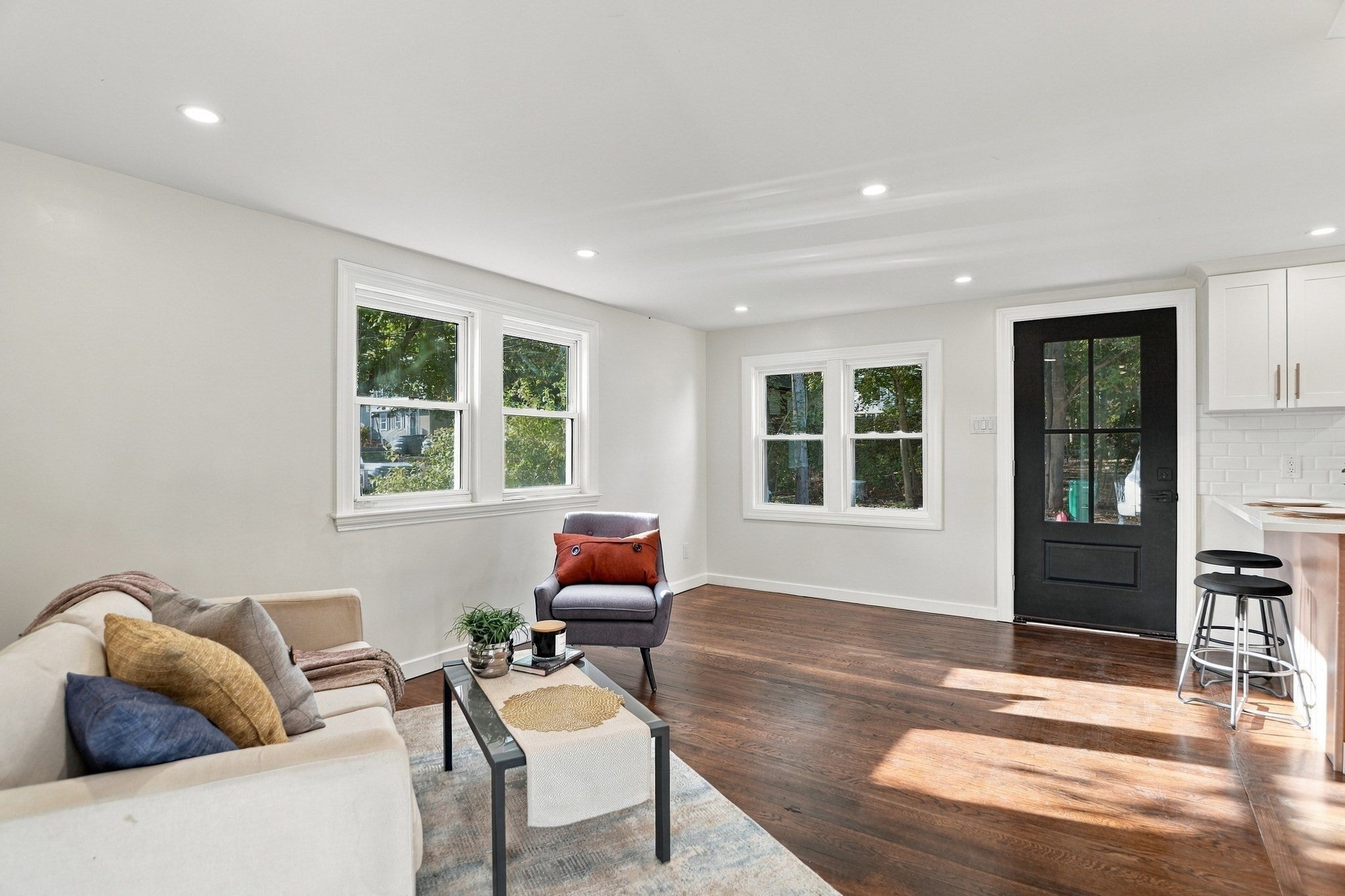 19 1/2 Lillian St, Woburn, MA, 19 1/2 Lillian St, Woburn, MA Photo #10