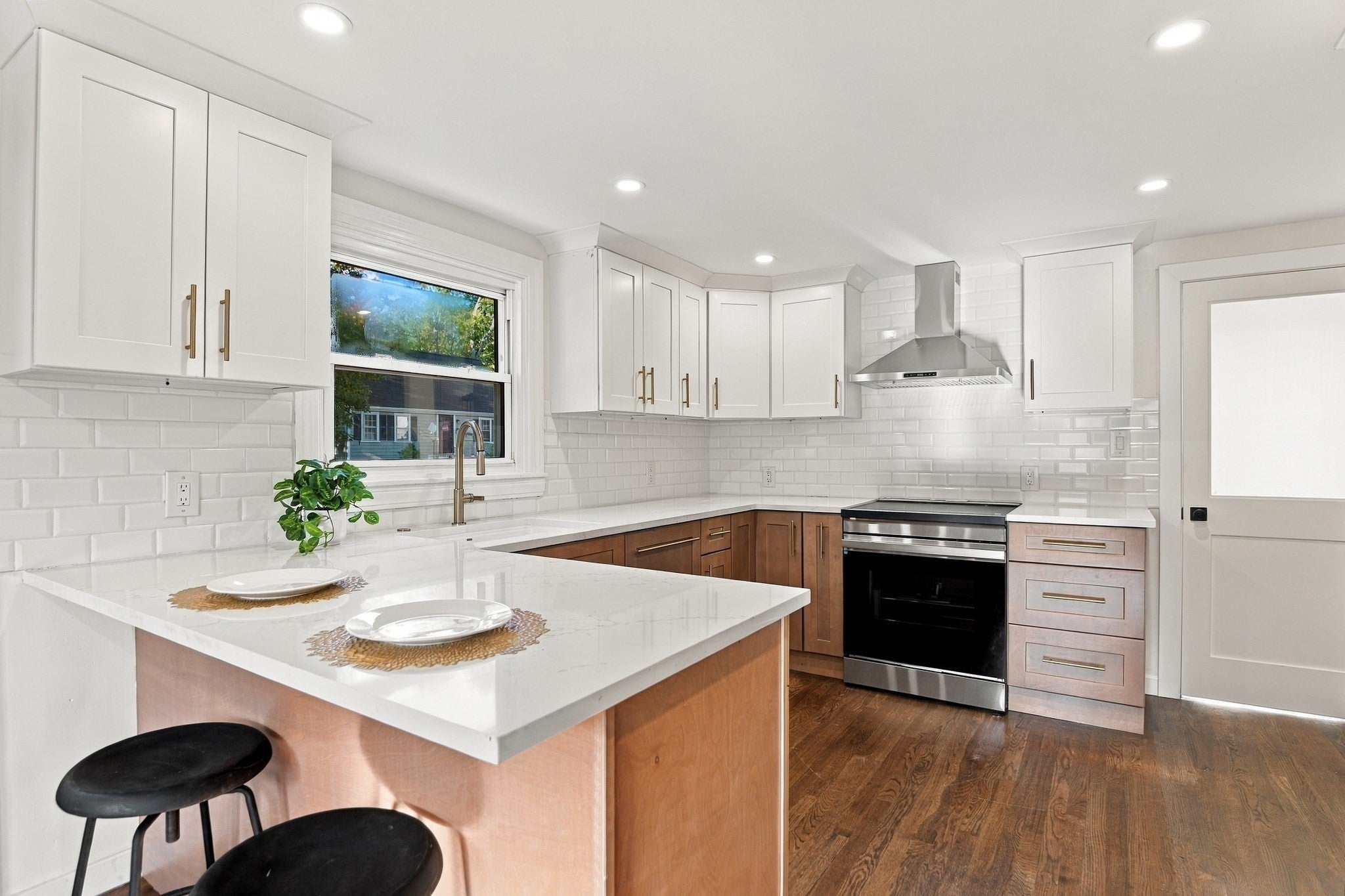 19 1/2 Lillian St