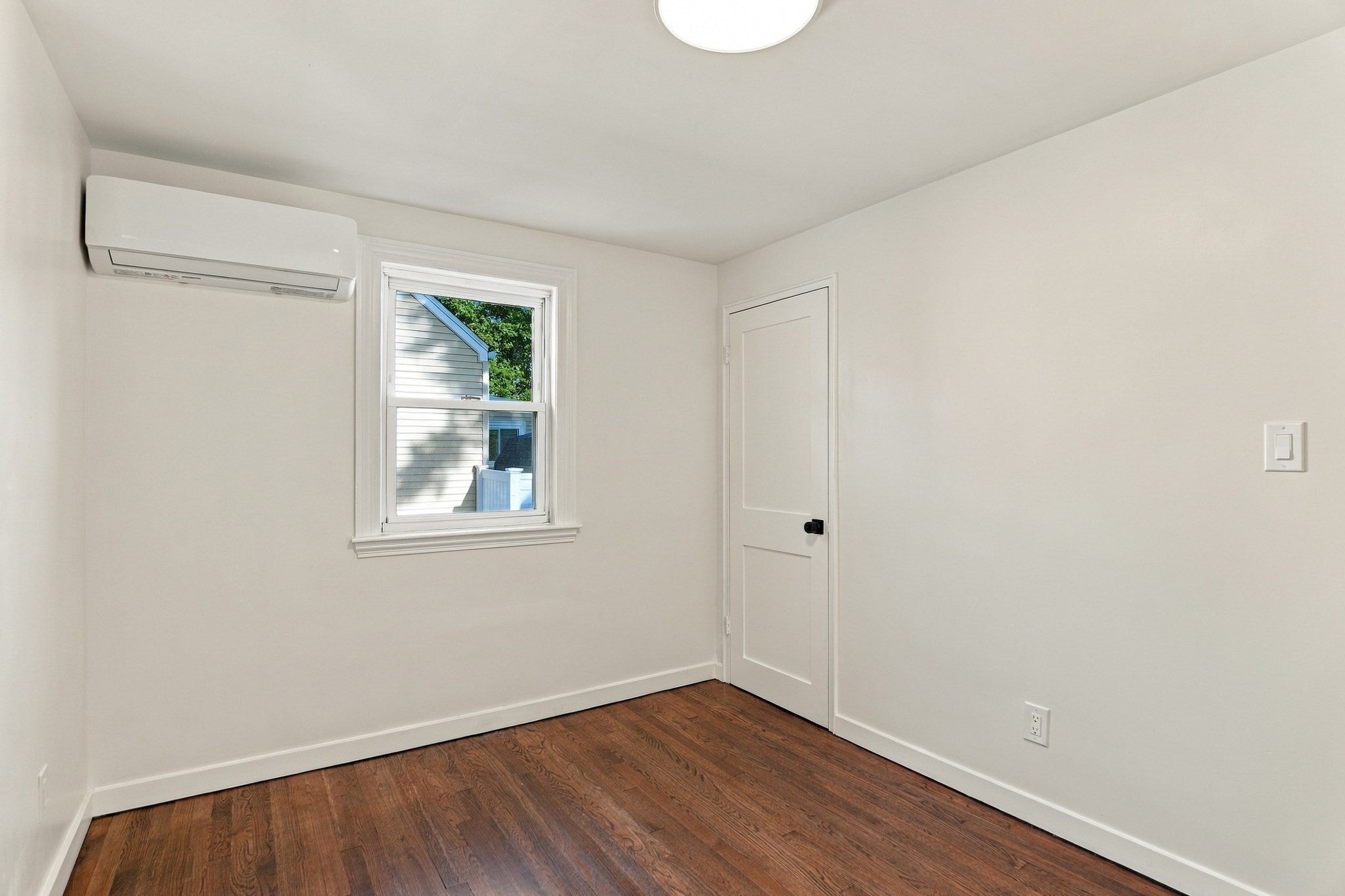 19 1/2 Lillian St, Woburn, MA, 19 1/2 Lillian St, Woburn, MA Photo #13