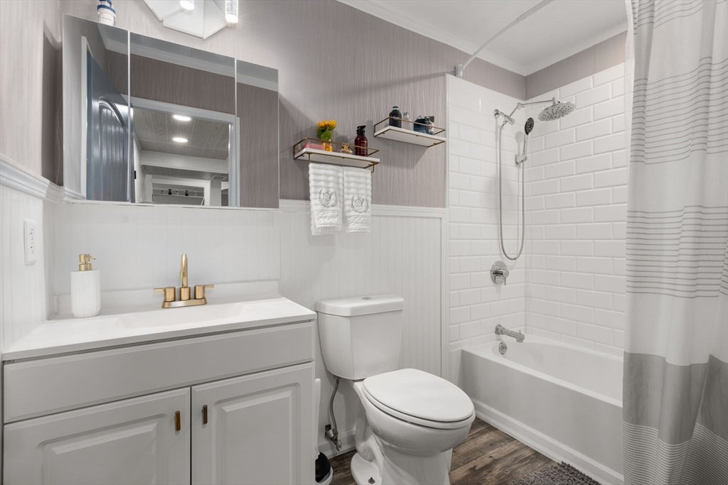 12 Shadowbrook Ln #3, Milford, MA Photo #17