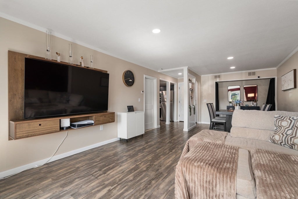 12 Shadowbrook Ln 3