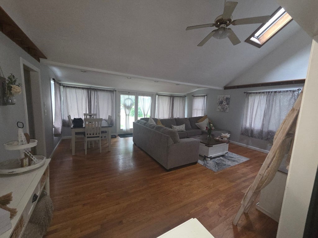 18 Lakeview Drive, Leicester, MA, 18 Lakeview Drive, Leicester, MA Photo #3