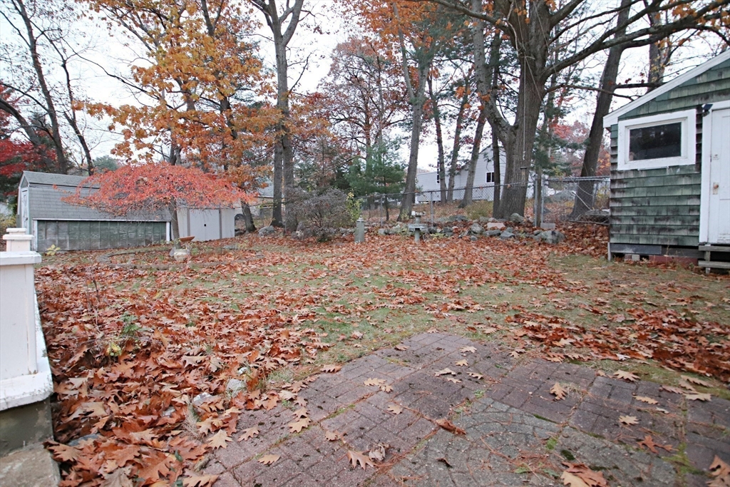 Saugus, Massachusetts 01906, United States, 3 Bedrooms Bedrooms, ,1 BathroomBathrooms,Residential,Active,243508