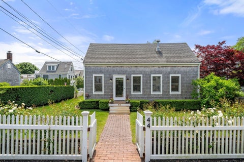 Photo of 44 Pleasant Street, Provincetown, MA 02657 (MLS # 73538156)