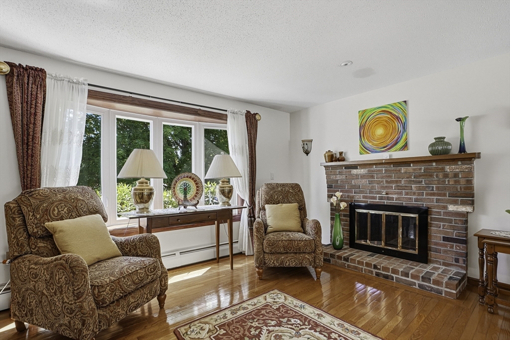 26 Long Hill Dr