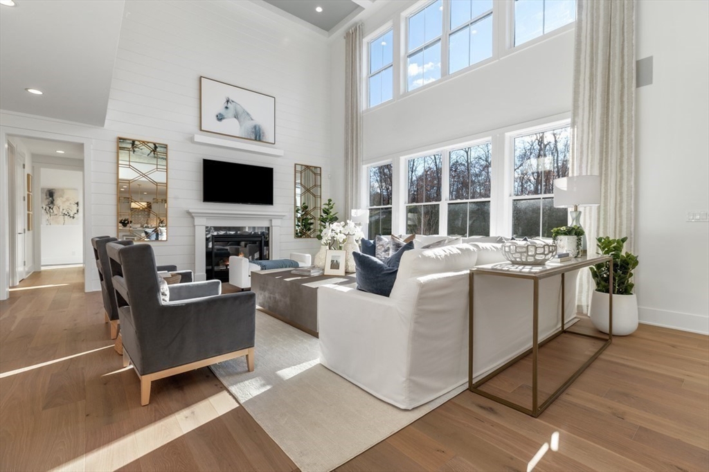 11 Myrtle Ave 0005
