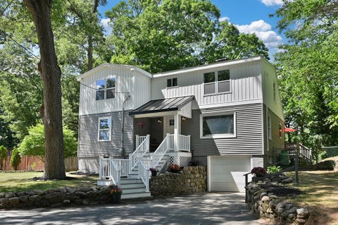 Photo of 8 Elginwwood Rd, Peabody, MA 01960 (MLS # 73538833)