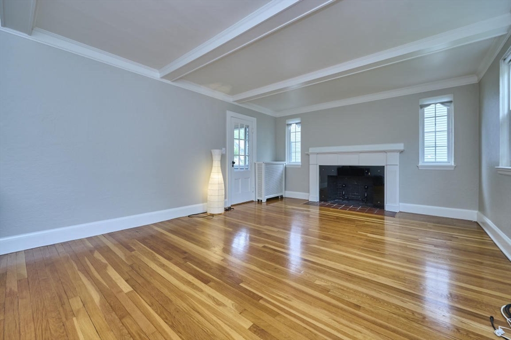 Belmont, Massachusetts 02478, United States, 4 Bedrooms Bedrooms, ,3 BathroomsBathrooms,Residential,Pending,136091