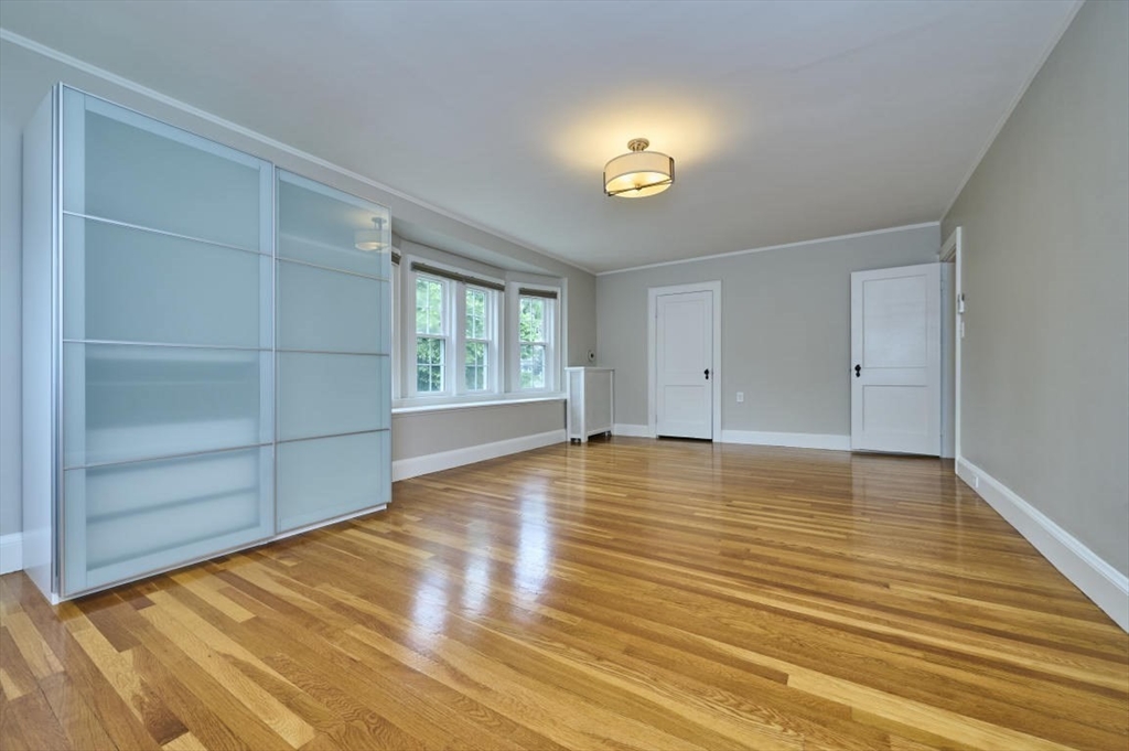 Belmont, Massachusetts 02478, United States, 4 Bedrooms Bedrooms, ,3 BathroomsBathrooms,Residential,Pending,136091