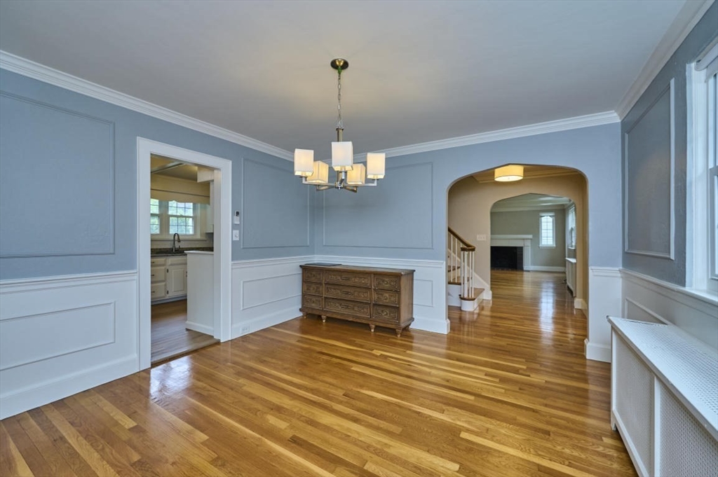 Belmont, Massachusetts 02478, United States, 4 Bedrooms Bedrooms, ,3 BathroomsBathrooms,Residential,Pending,136091