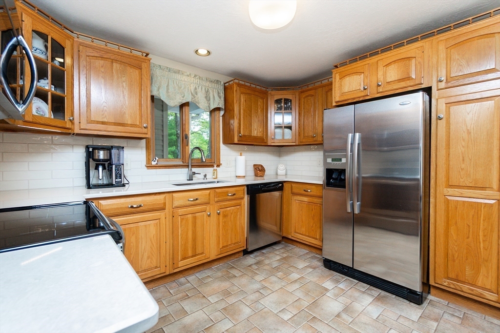 7 Longobardi Dr