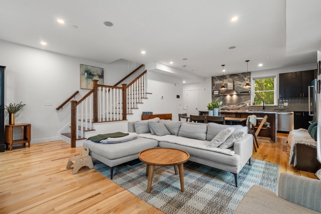18-20 Granfield Avenue 18-3