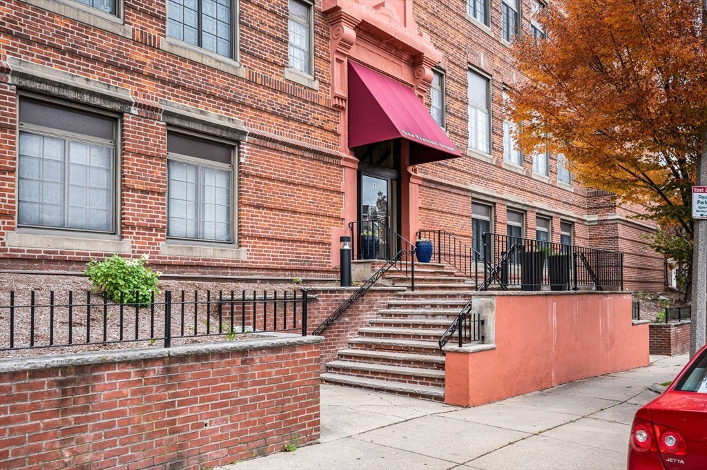 1 Prescott St #206, Boston, MA Photo #2