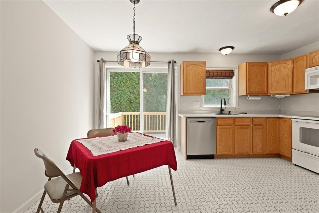 5 Princeton St #5, Worcester, MA, 5 Princeton St #5, Worcester, MA Photo #6