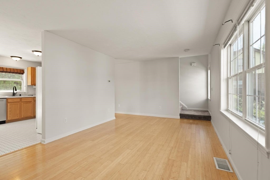 5 Princeton St #5, Worcester, MA, 5 Princeton St #5, Worcester, MA Photo #11