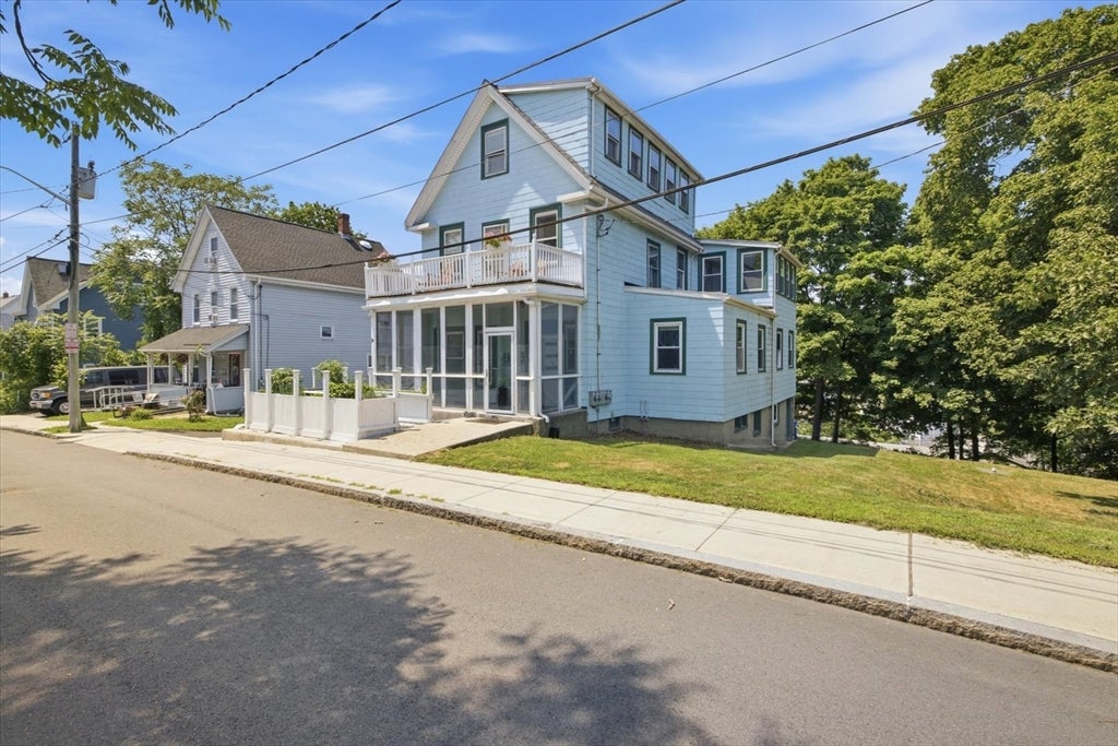 104 Granville Ave