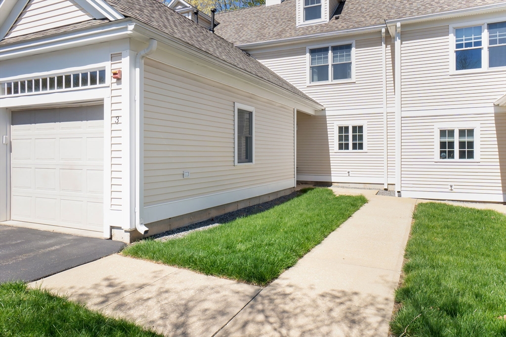 201 Central St 3